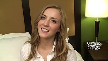 Karla Kush Se Entrega Por Completo En Su Debut En El Porno