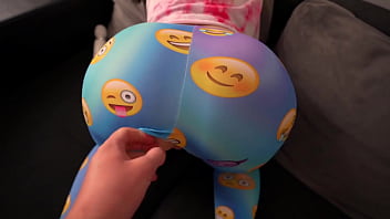 Hermana Con Culo Gordo Pillada Masturbándose