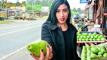 Mamacitaz – La Ardiente Adolescente Latina Anette Rios Se Prepara Para Un Viaje Caliente Con El Productor Porno
